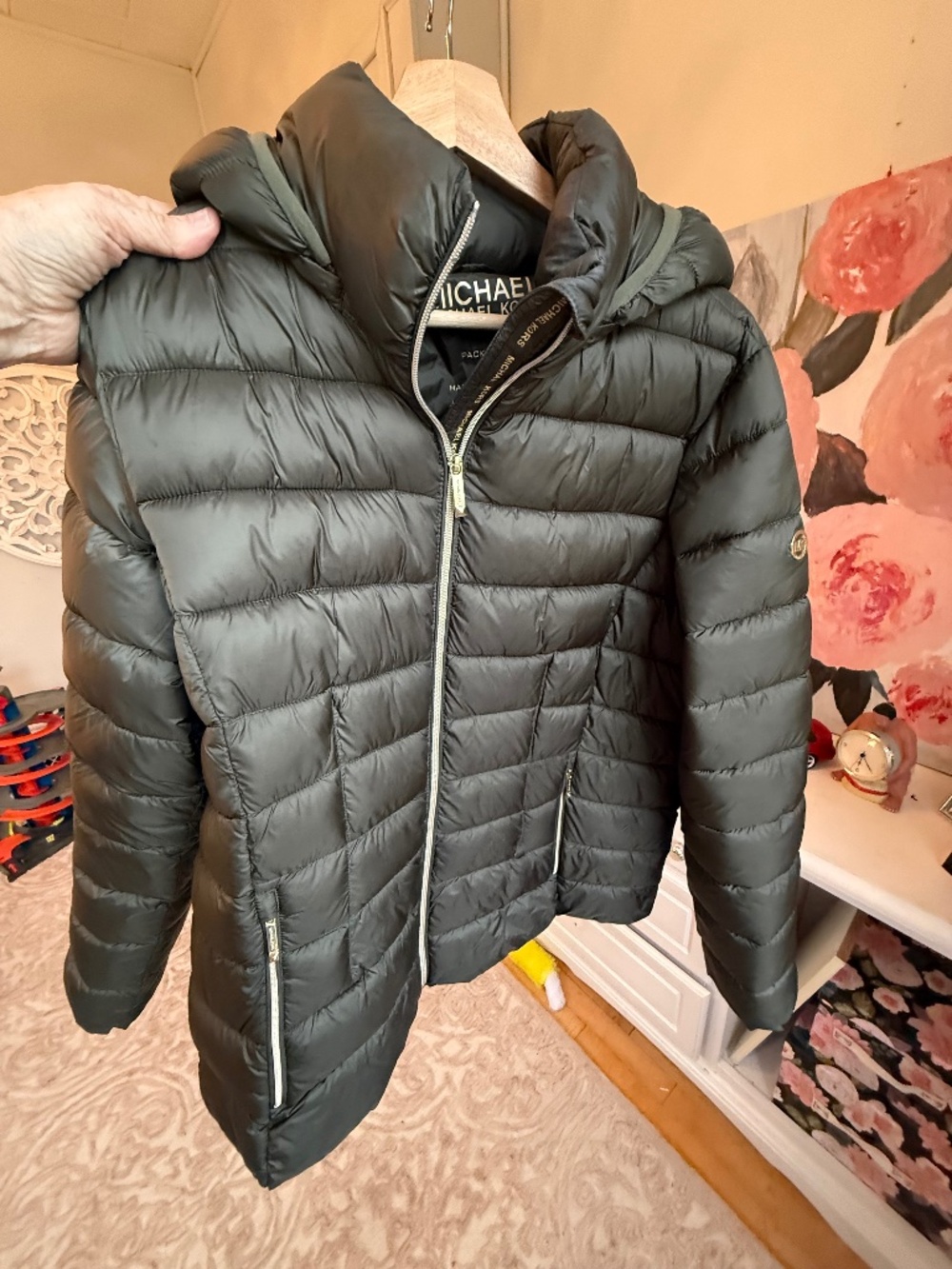 Green Michael Kors puffer jacket. Size XL.
